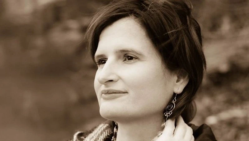 Nádasi Krisz - kmtg.hu